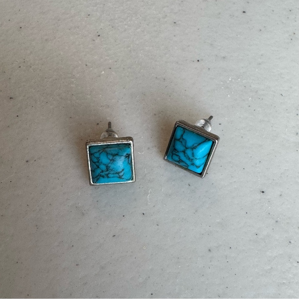 Turquoise Square Stud Earrings‎